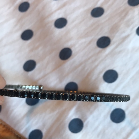 Bundle of 5 choker necklaces - Picture 4 of 5